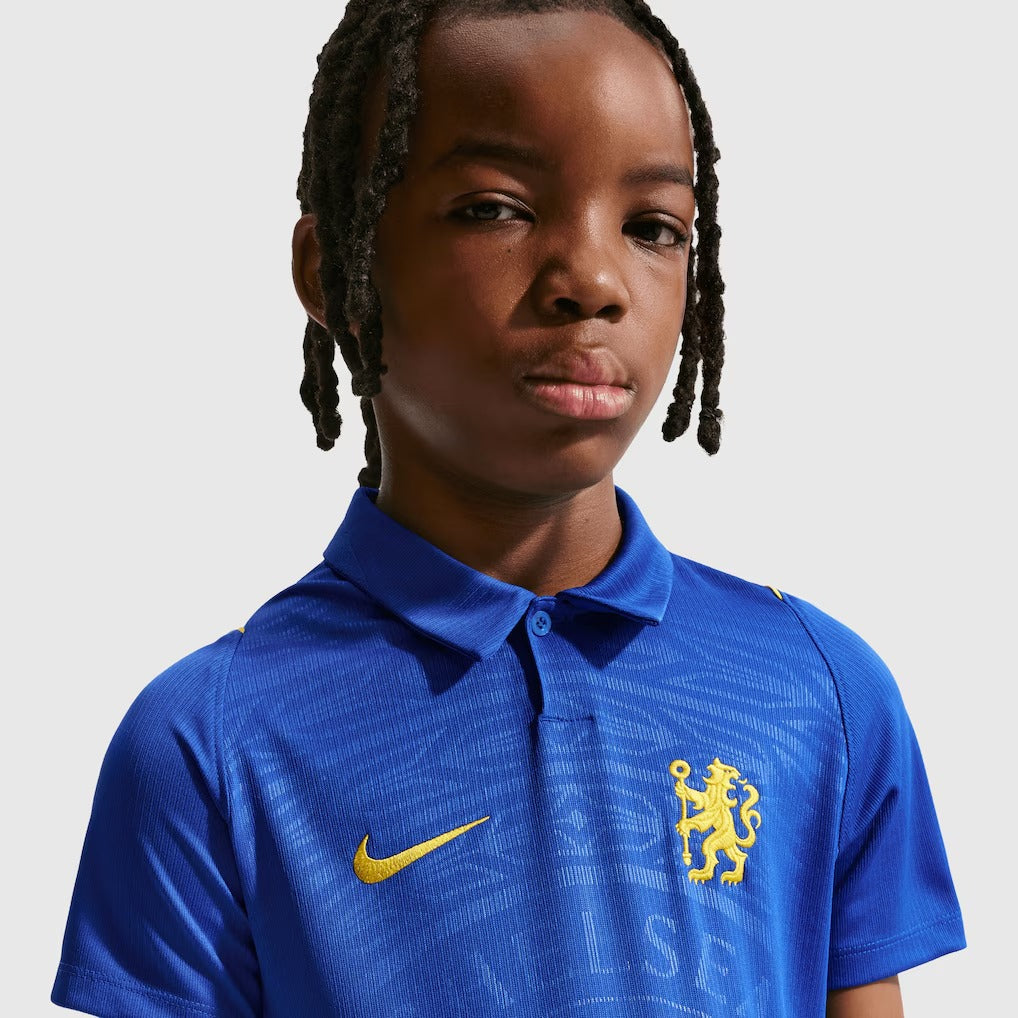 Chelsea 2026/27 Home Stadium Replica Kids Jersey model half