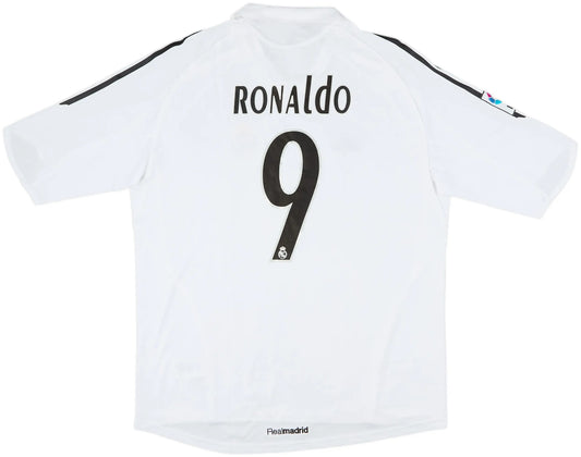 Retro Jersey Ronalod 9 Real Madrid 05/06 Home