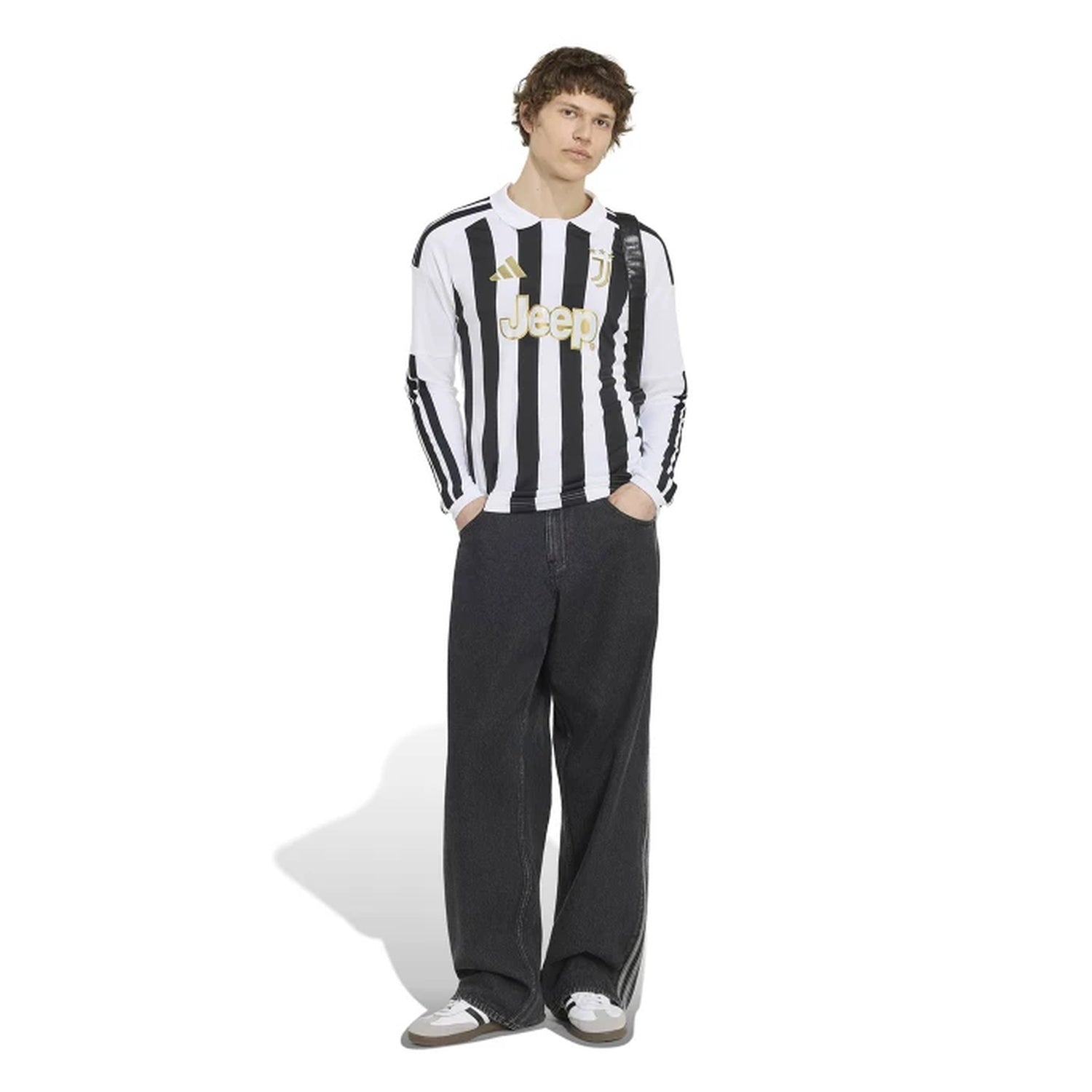 Model wearing Juventus 2026/27 long sleeve home jersey